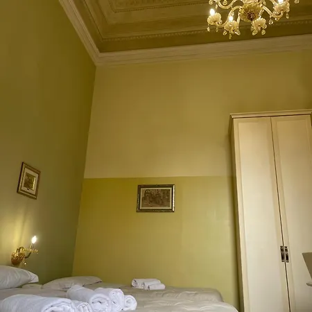 Umberto House Catania-3